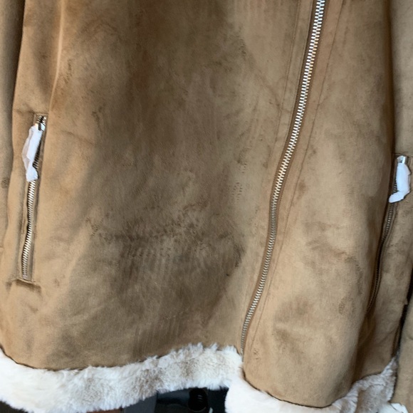 BOOHOOMAN, Vegan fur,  Luxurious men’s Motorcycle style jacket - Picture 3 of 5